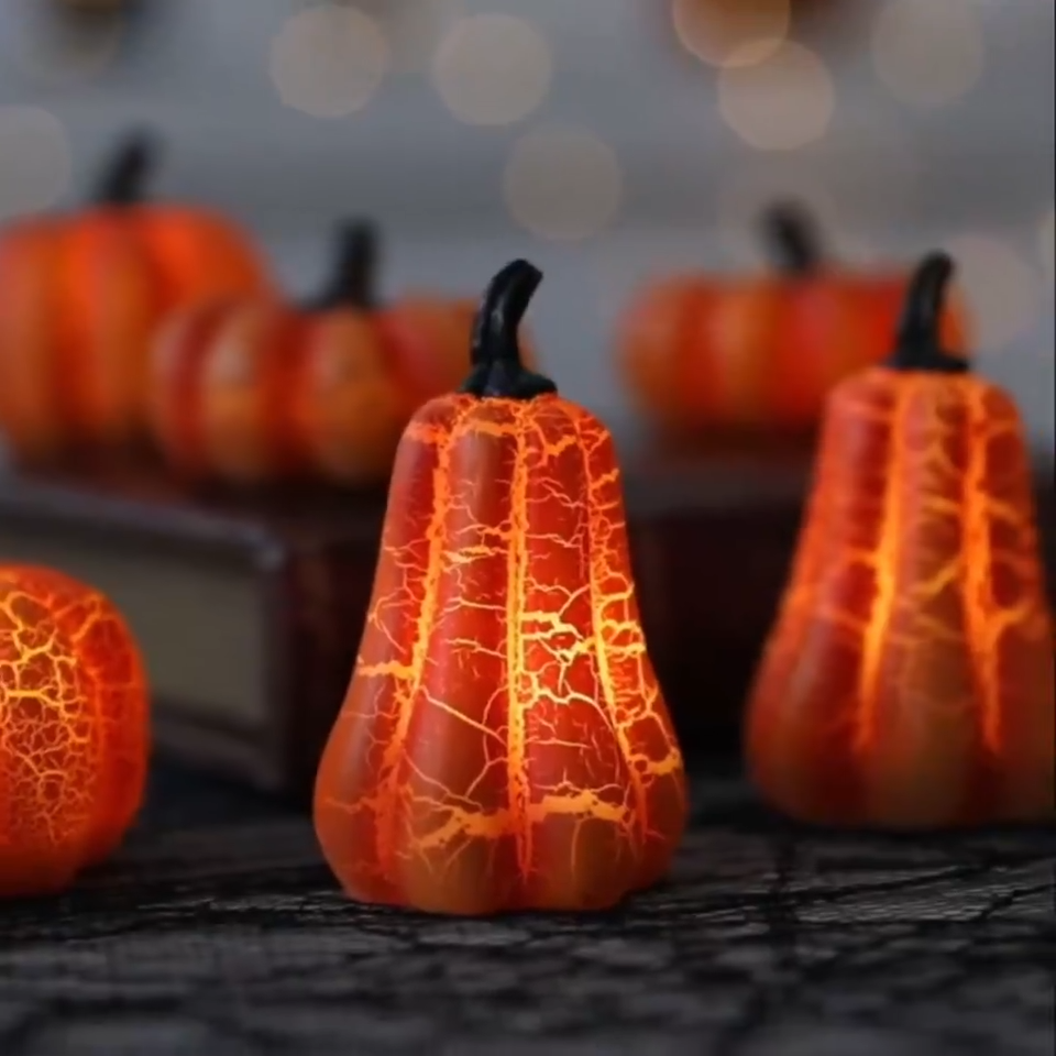 New Halloween Pumpkin Lantern Simulation Pumpkin LED Candle Lamp Resin Luminous Pumpkin
