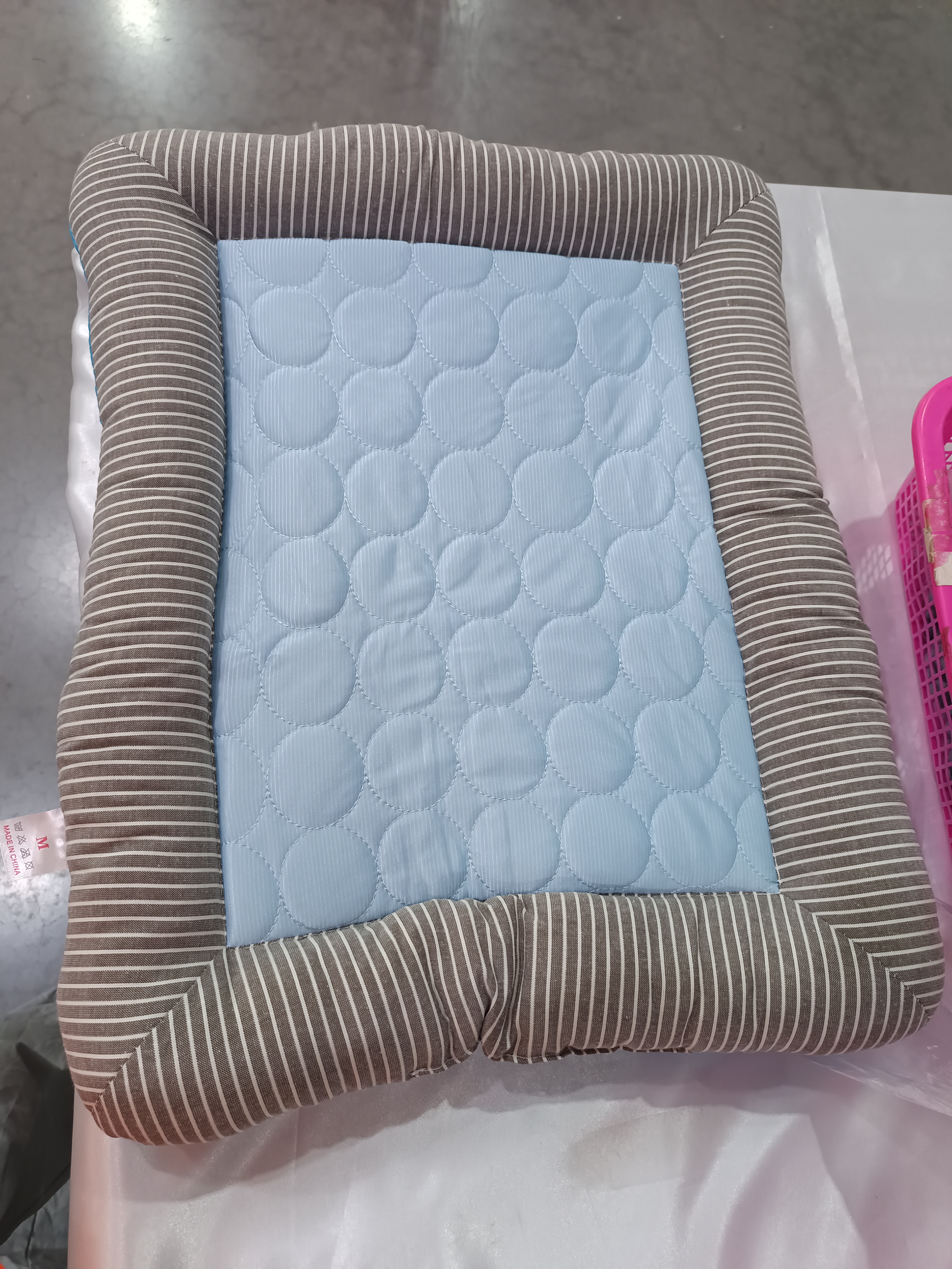 Pet Cooling Pad Bed For Dogs Cats Puppy Kitten Cool Mat Pet Blanket Ice Silk Material Soft For Summer Sleeping Blue Breathable