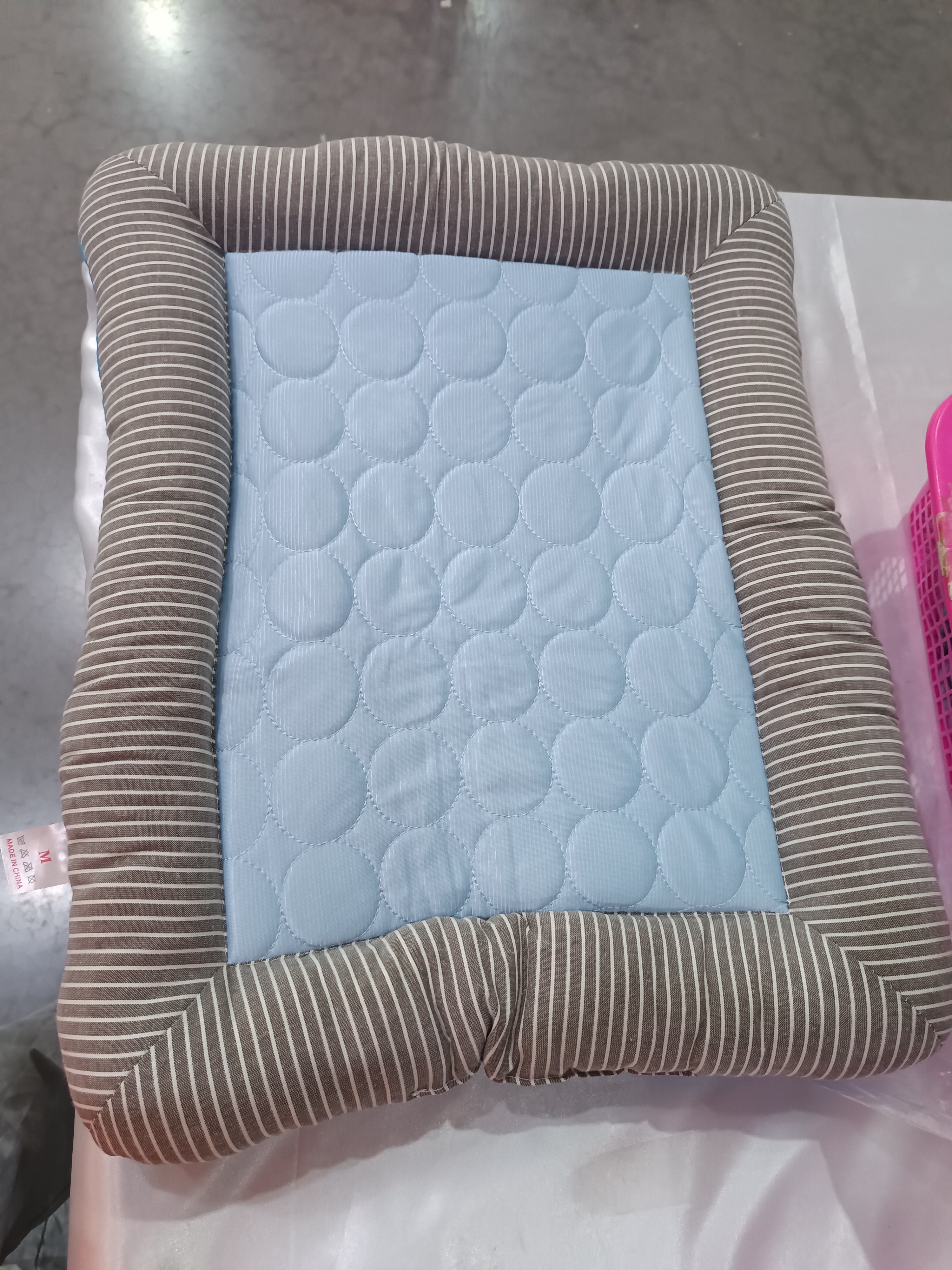 Pet Cooling Pad Bed For Dogs Cats Puppy Kitten Cool Mat Pet Blanket Ice Silk Material Soft For Summer Sleeping Blue Breathable