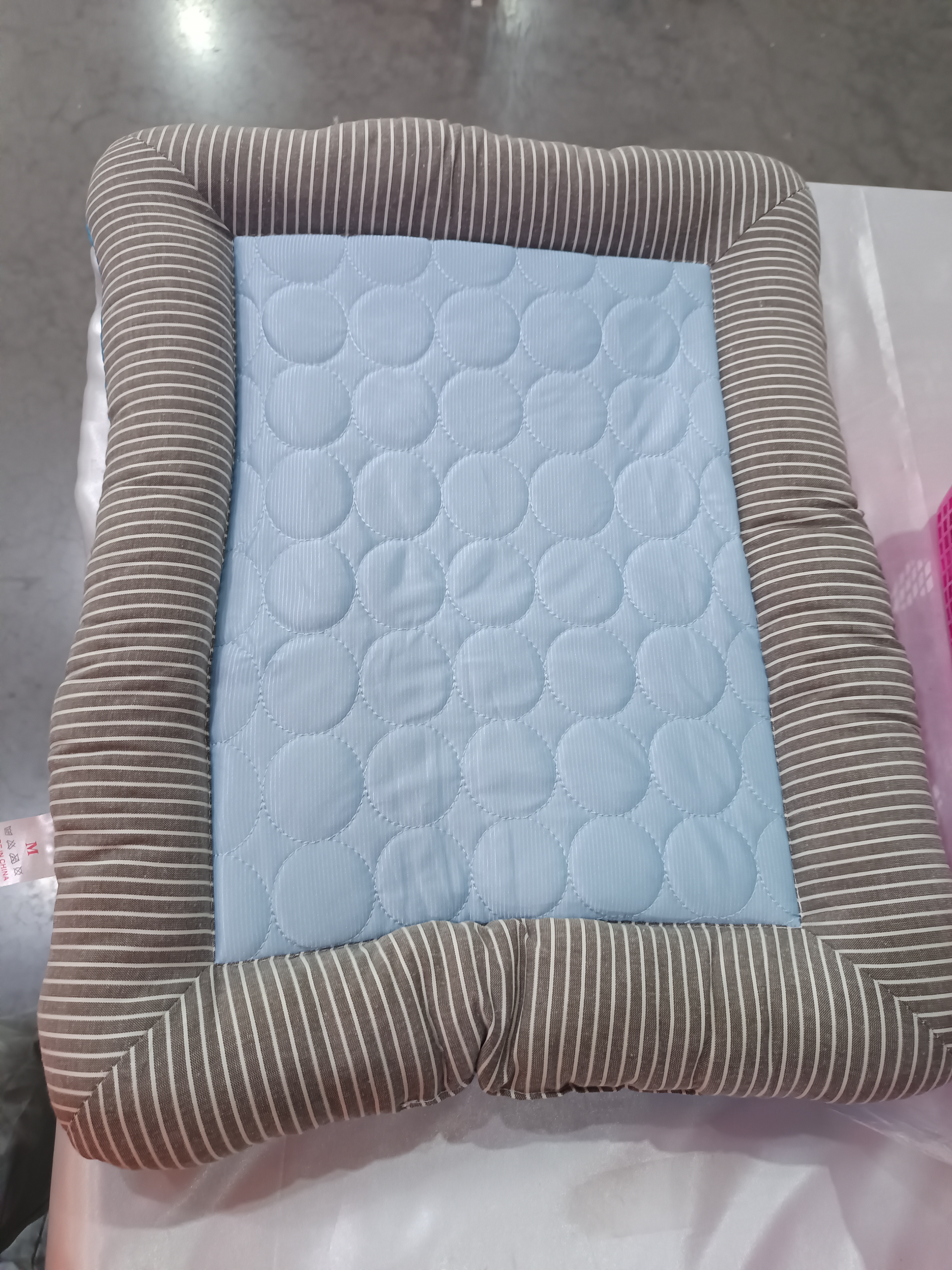 Pet Cooling Pad Bed For Dogs Cats Puppy Kitten Cool Mat Pet Blanket Ice Silk Material Soft For Summer Sleeping Blue Breathable